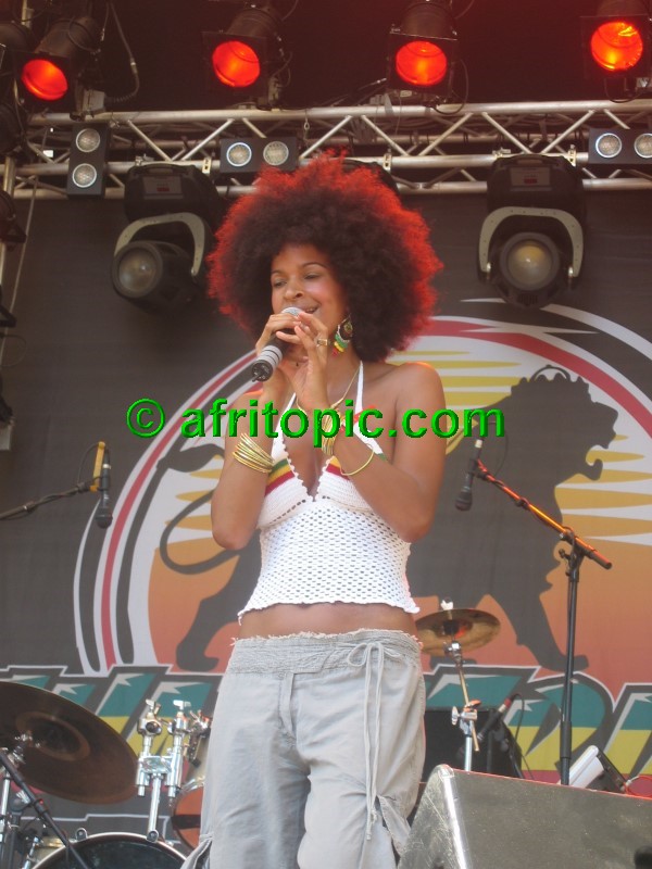 ../Images/Summerjam2005 127.jpg